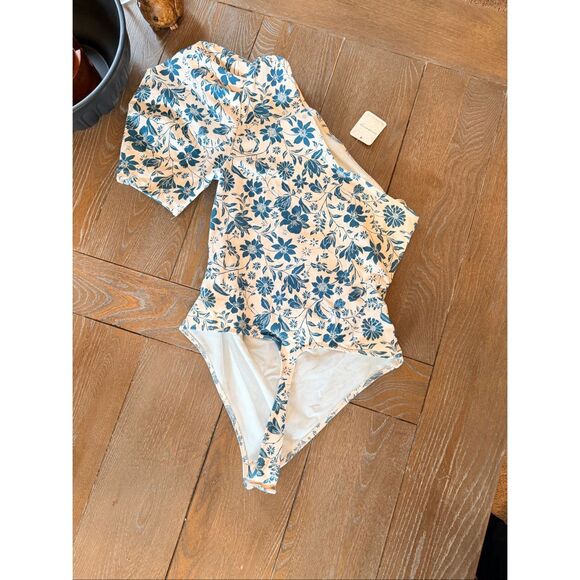 NWT Free People Somethin' 'Bout You Floral One Shoulder Bodysuit size Medium - Picture 4 of 7